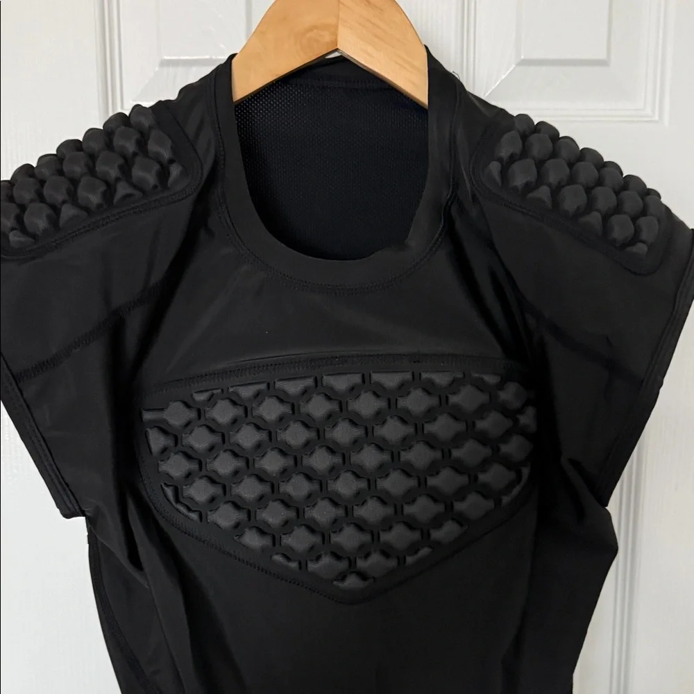 TUOYR Men’s Football Padded Shirt - Compression Adult Vest - Protective - Picture 2 of 16